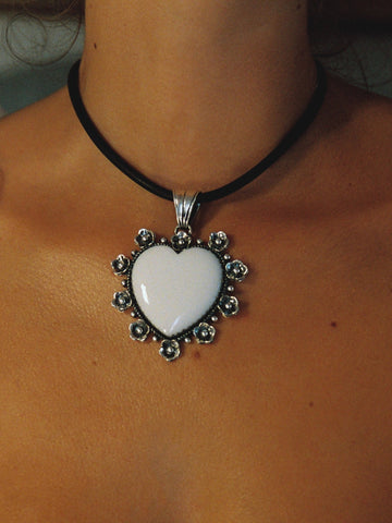 The Neva Heart Choker