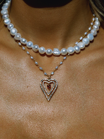 The Lola Pearl Necklace